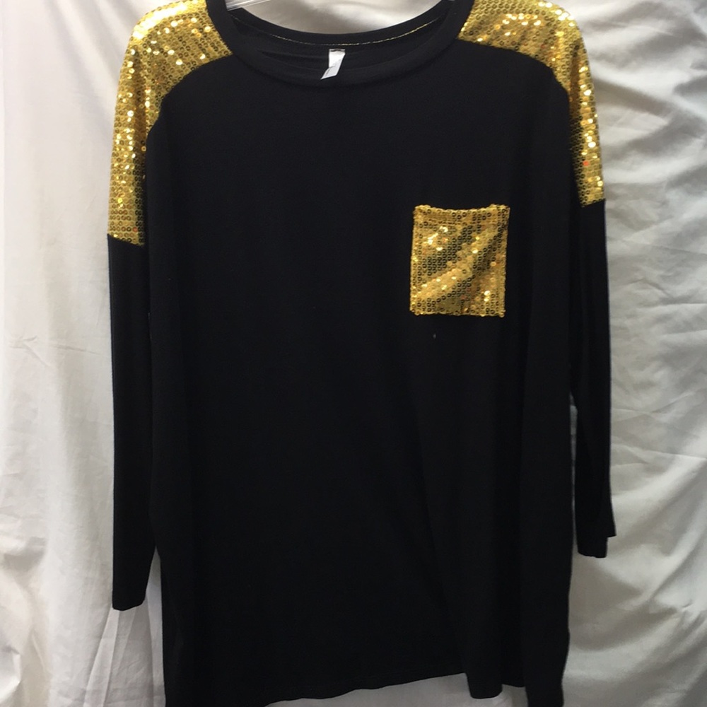 Posh boutique top ladies sz L